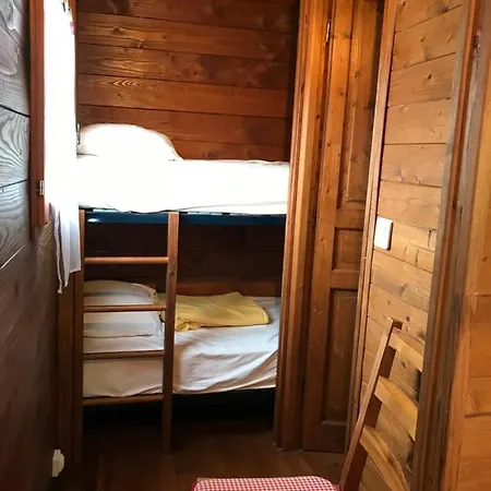Le Domaine Du Scorff - Hebergements Insolites 4 A 6 Personnes Et Roulottes Kernascléden